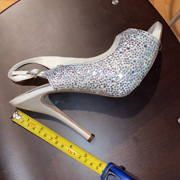 🎉EUC🎉 Benjamin Adams London Heels - Picture 4 of 4